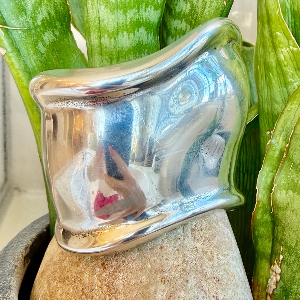 Tiffany, Elsa Peretti, right bone cuff